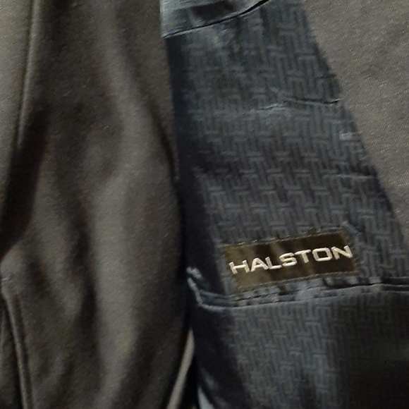 Halston 2 piece suit - Picture 3 of 5